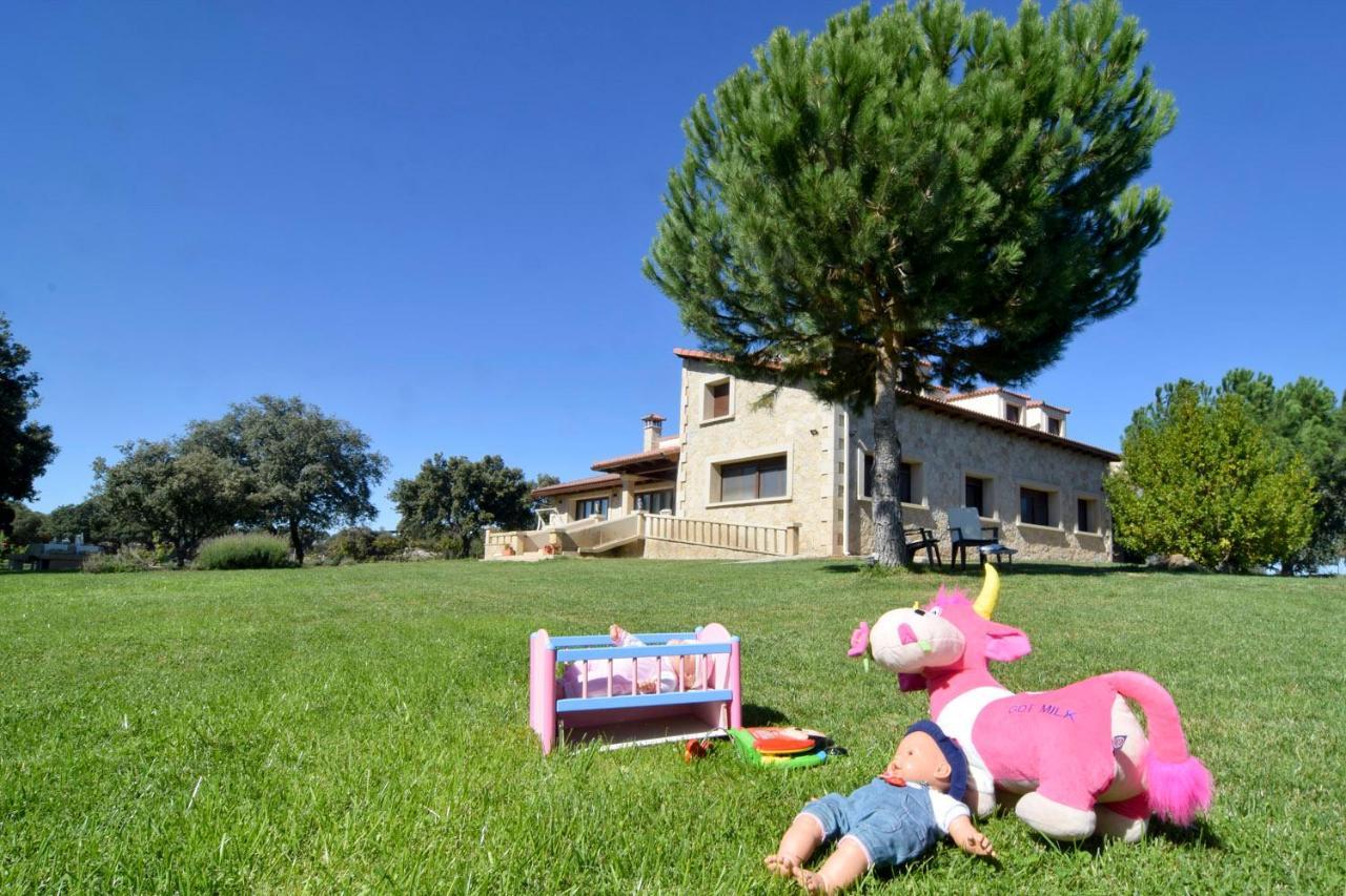 Casa Entre Piedras Y Estrellas Gallegos de Sobrinos ภายนอก รูปภาพ